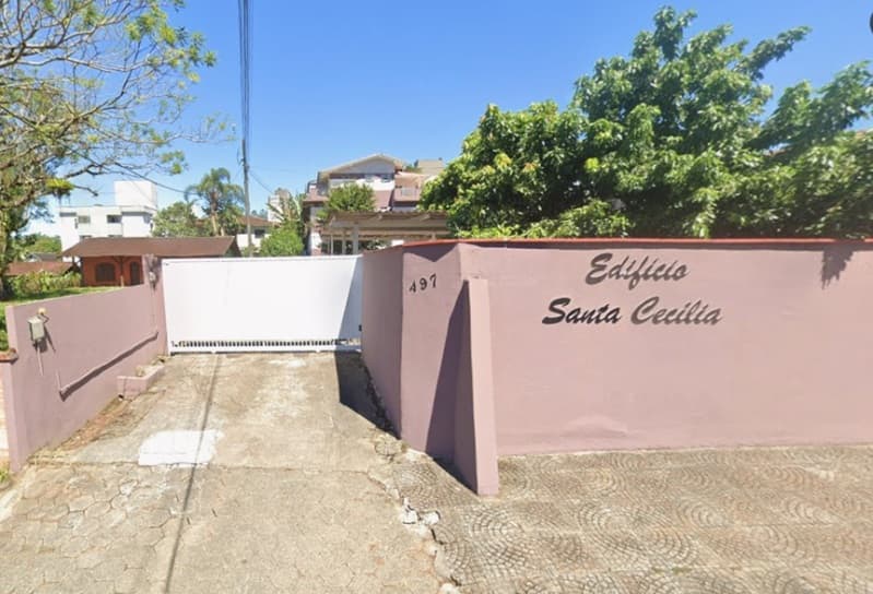 Apartamento em leilão em Joinville - SC, bairro Glória — LOTE 001 Apartamento N.o 10, localizado no terceiro pavimento ou segundo andar, tipo cobertura, do E