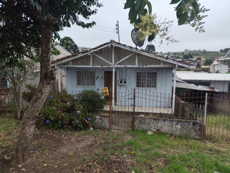 Foto 1 de 2: Terreno em leilão em Lages - SC, bairro Santa Helena — LOTE 001 TERRENO com a área superficial de 360,00ms2 (trezentos e sessenta metros quadrados), corres