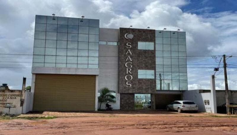 Foto 1 de 8: Comercial em leilão em Luís Eduardo Magalhães - BA — LOTE 001 Prédio comercial em Luís Eduardo Magalhães - BA