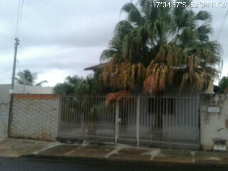 Casa em leilão em Mineiros - GO — LOTE 143 CASA - 8444402307519