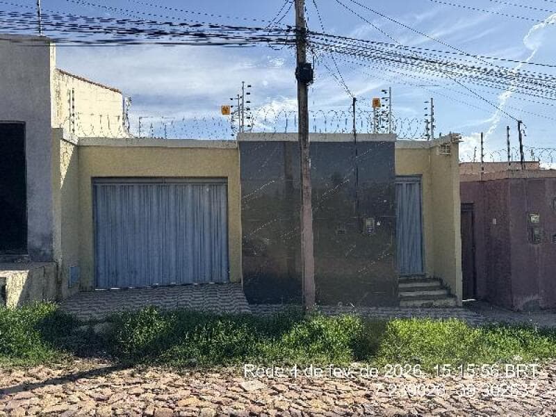 Casa em leilão em Juazeiro Do Norte - CE, bairro José Geraldo da Cruz — LOTE 042 PQ MANOEL SOARES COUTO-8444431073164