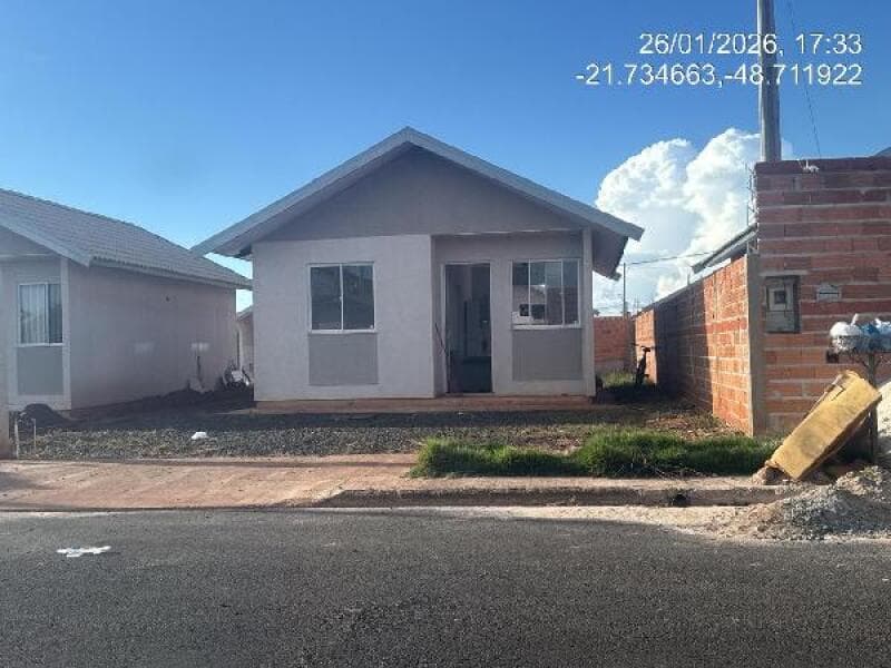 Casa em leilão em Tabatinga - SP, bairro Jardim Maria Luiza I — LOTE 583 CASAPATIO TABATINGA I-8787718785162