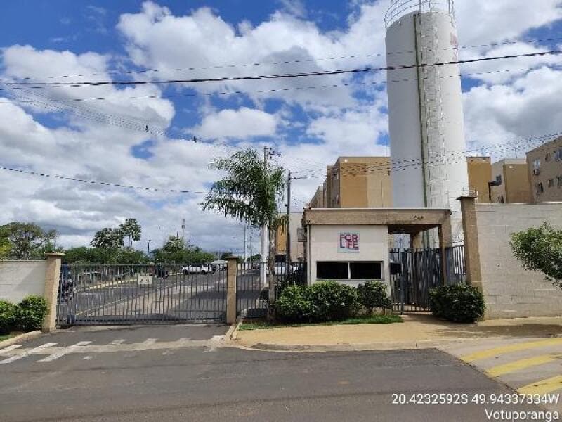 Apartamento em leilão em Votuporanga - SP — LOTE 584 COND RES FORLIFE VERSATO-8787708977824