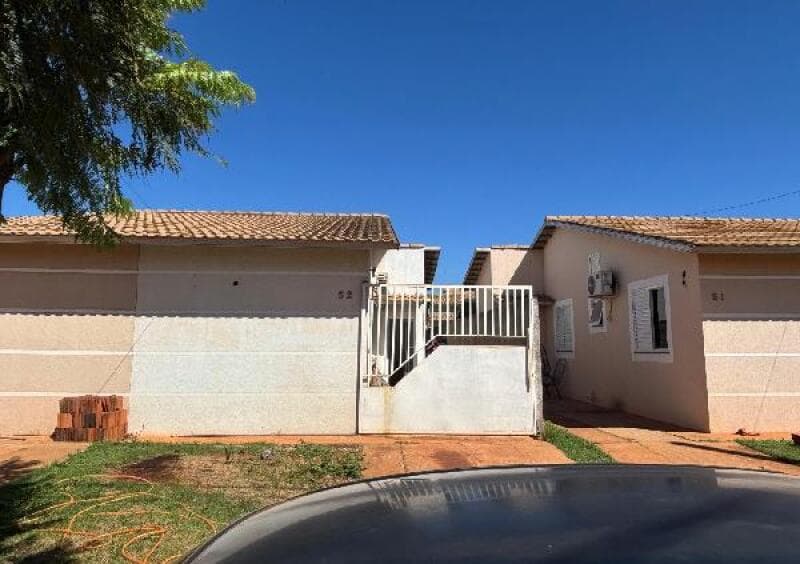 Casa em leilão em Três Lagoas - MS — LOTE 101 CONDOMINIO RESIDENCIAL ECOVILLE TRES LAGOAS-8787704576957