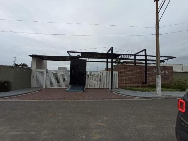 Casa em leilão em São Pedro Da Aldeia - RJ, bairro Nova São Pedro — LOTE 351 COND RES LAGUNA RESIDENCE-1444412539910