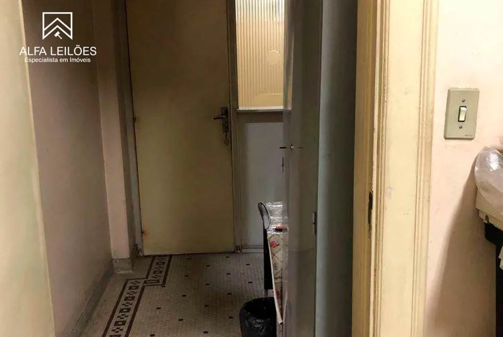 Foto 10 de 30: Comercial em leilão em São Paulo - SP, bairro Sé — Leilão de Sala Comercial no Bairro da Sé (SP)