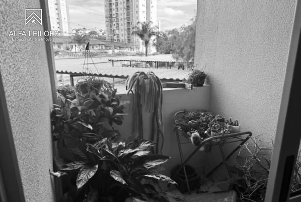 Foto 2 de 13: Apartamento em leilão em Goiânia - GO, bairro Vila São Luiz — Leilão de Apartamento em Goiânia (GO) - Lote 01 do Edital
