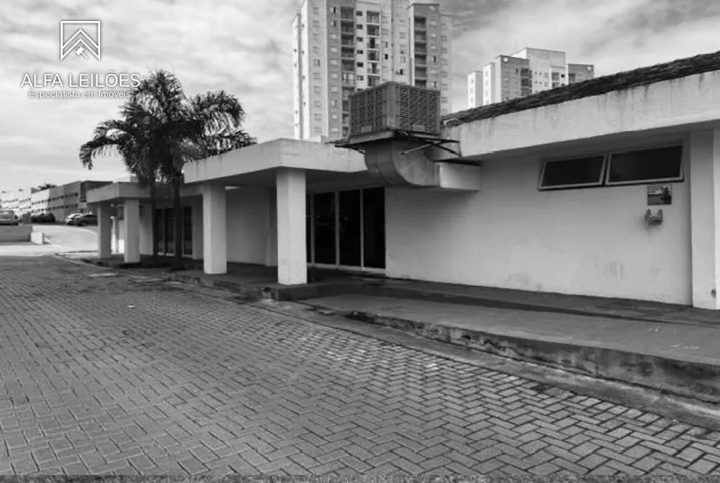 Foto 10 de 13: Apartamento em leilão em Goiânia - GO, bairro Vila São Luiz — Leilão de Apartamento em Goiânia (GO) - Lote 01 do Edital