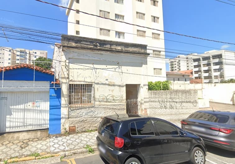Comercial em leilão em Taubaté - SP — LOTE 1: Prédio Residencial - Centro - (02) TAUBATÉ SP