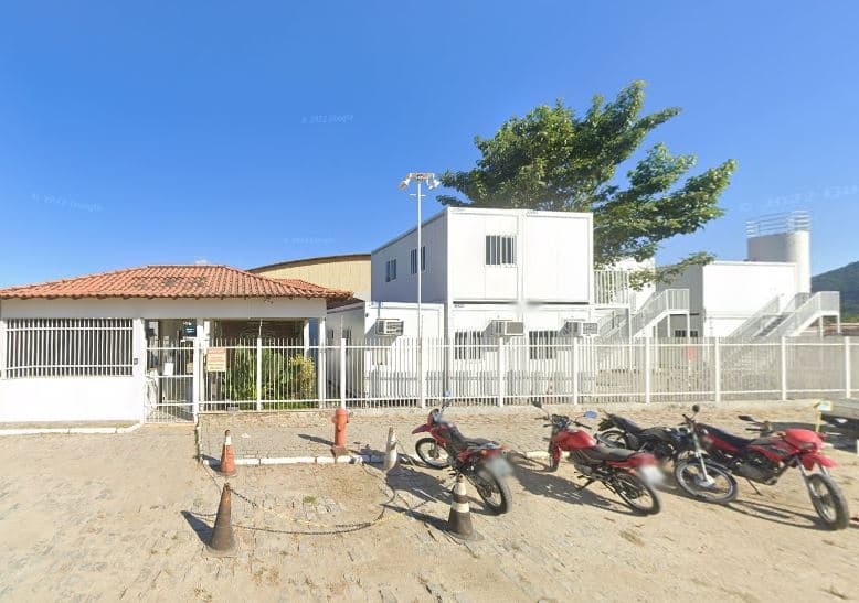 Foto 1 de 6: Comercial em leilão em Tanguá - RJ, bairro Chácaras Pinhão — LOTE 1: Prédio Comercial com 4.824,63m² - Chácaras Pinhão TANGUÁ RJ