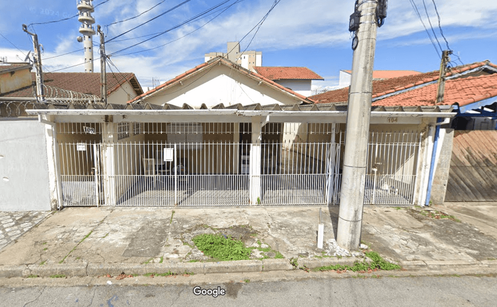 Casa em leilão em Taubaté - SP — LOTE 1: Casa com 250 m² - Vila Areao