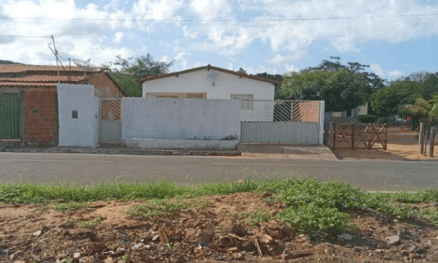 Casa em leilão em Parnaguá - PI — LOTE 22: Casa com 70 m² - Shis