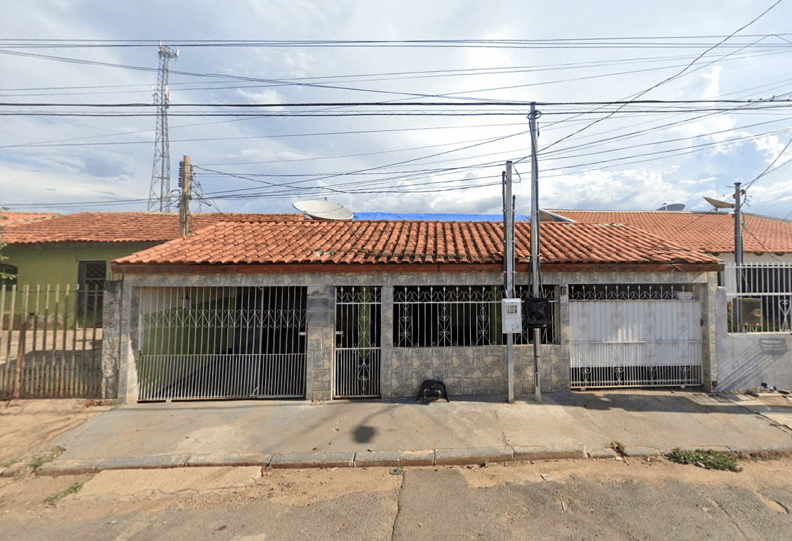 Foto 1 de 2: Casa em leilão em Cuiabá - MT — LOTE 2: Casa com 156,53m² - Tijucal