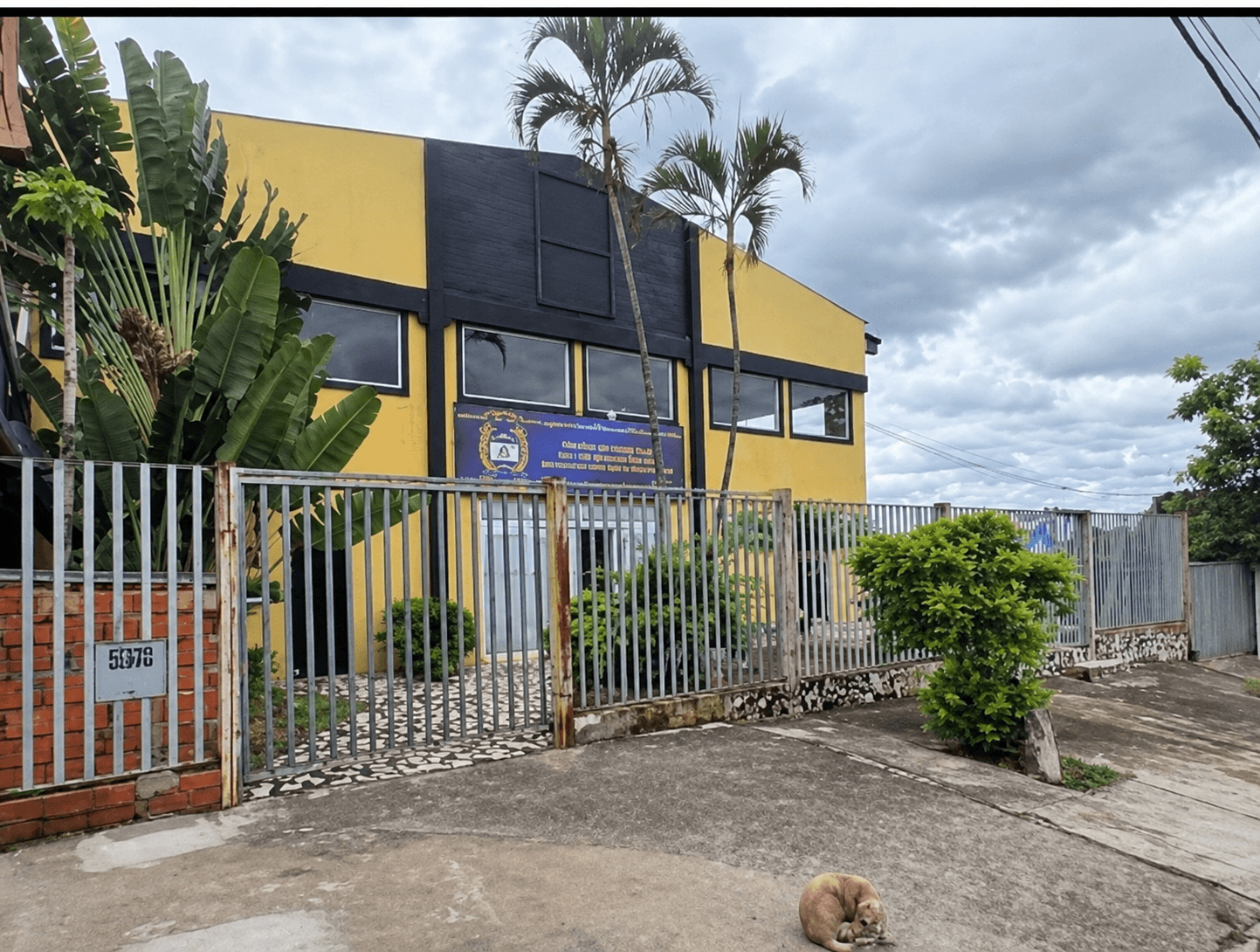 Foto 3 de 15: Comercial em leilão em Campinas - SP, bairro Cidade Satélite Íris — LOTE 1: Terreno de 2.400m² com galpões - Cid. Satélite Íris CAMPINAS SP