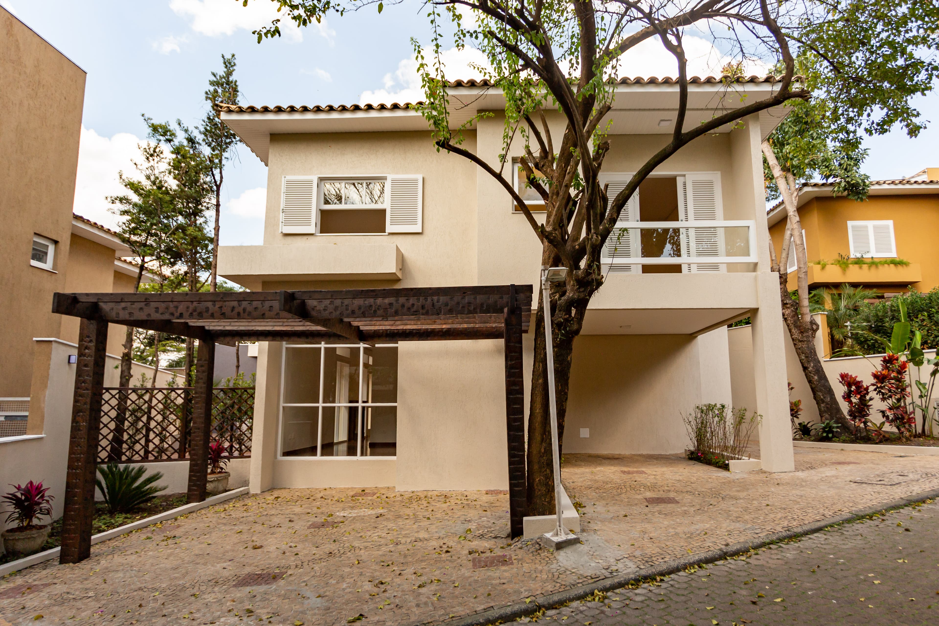 Casa em leilão em São Paulo - SP — LOTE 1: Casa Alto Padrão com 465m² em Cond. fechado Village Rebello SÃO PAULO SP