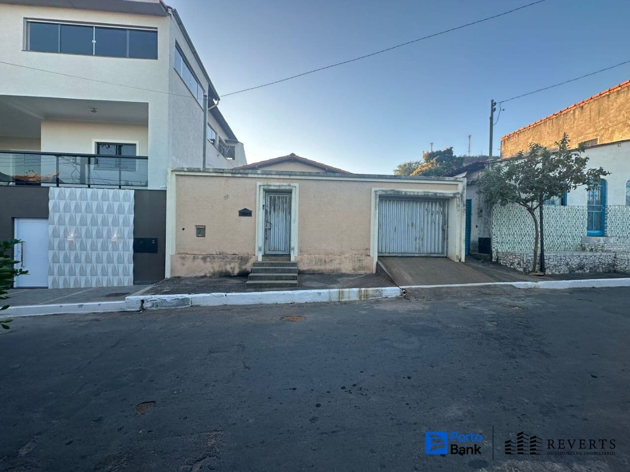 Foto 3 de 3: Casa em leilão em Porteirinha - MG, bairro Centro — LOTE 41: Casa com 150,00 m² - Centro PORTEIRINHA MG