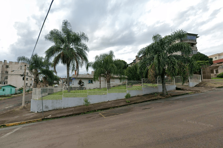 Foto 3 de 3: Casa em leilão em Santo Ângelo - RS, bairro Centro — LOTE 4: Casa com 123,51 m² - Centro SANTO ÂNGELO RS