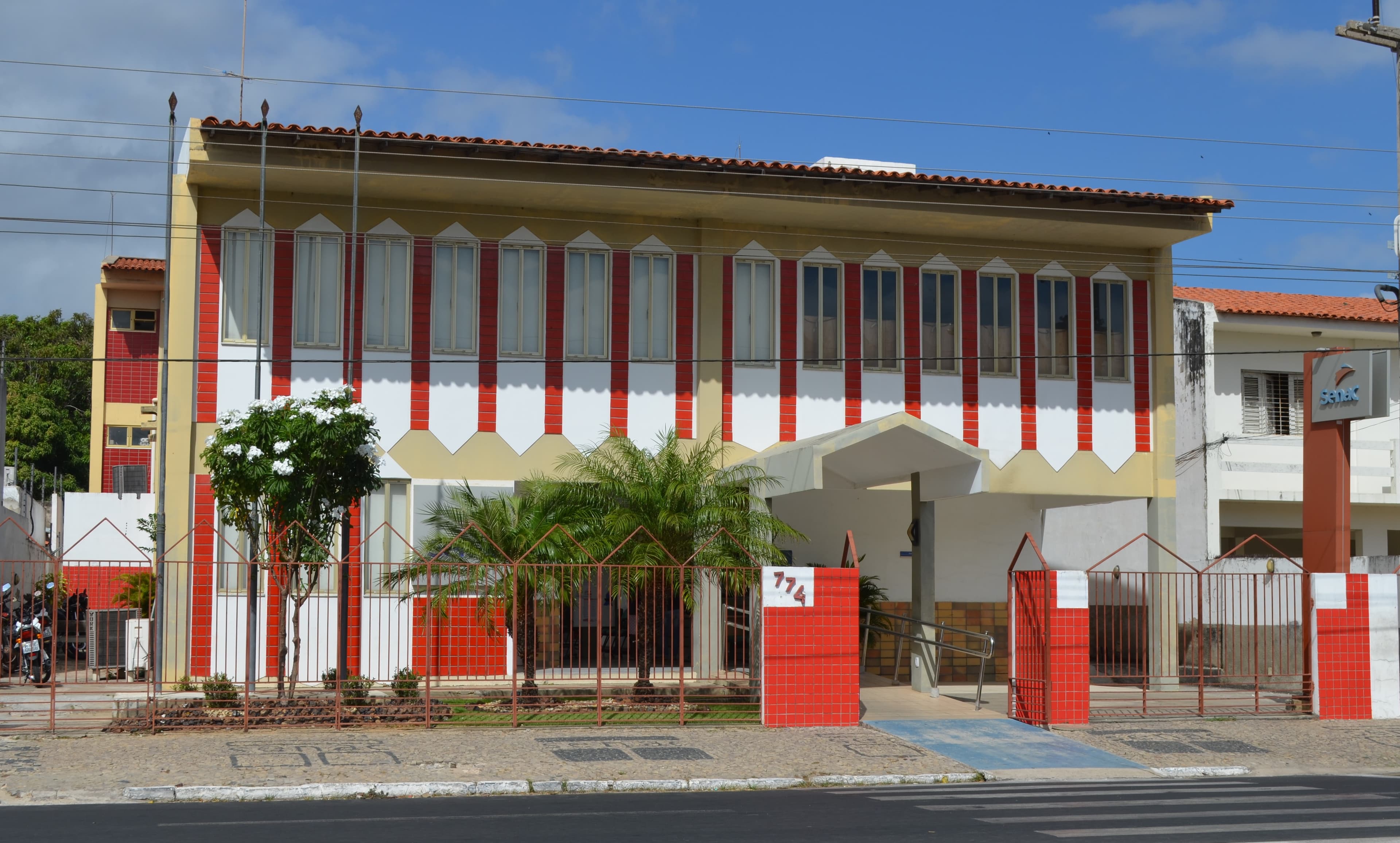 Foto 3 de 3: Comercial em leilão em Parnaíba - PI — LOTE 1: Prédio Comercial com 1.000,00 m² - Centro