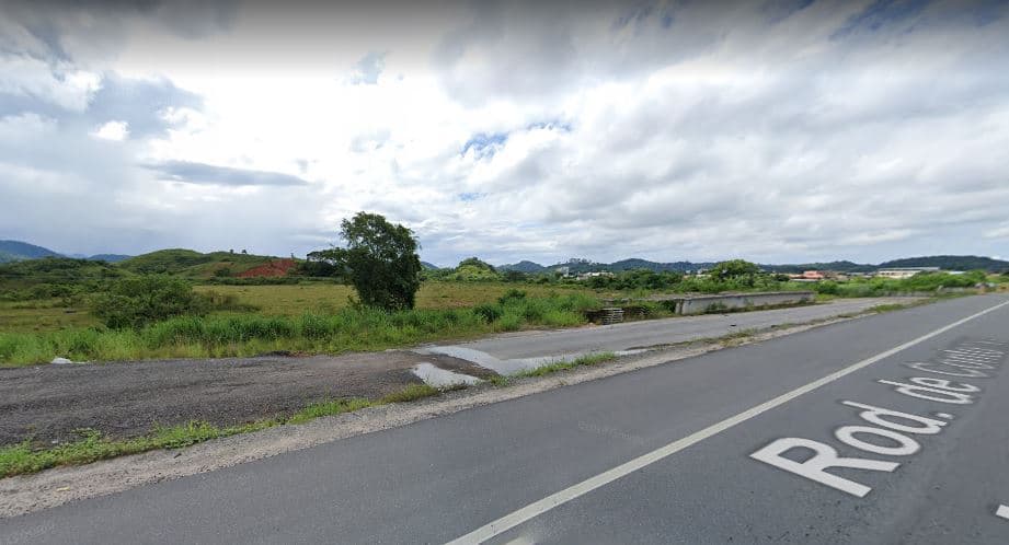 Foto 4 de 7: Terreno em leilão em Magé - RJ — LOTE 40: Terreno com 120.056 m² - Sítio Roncador