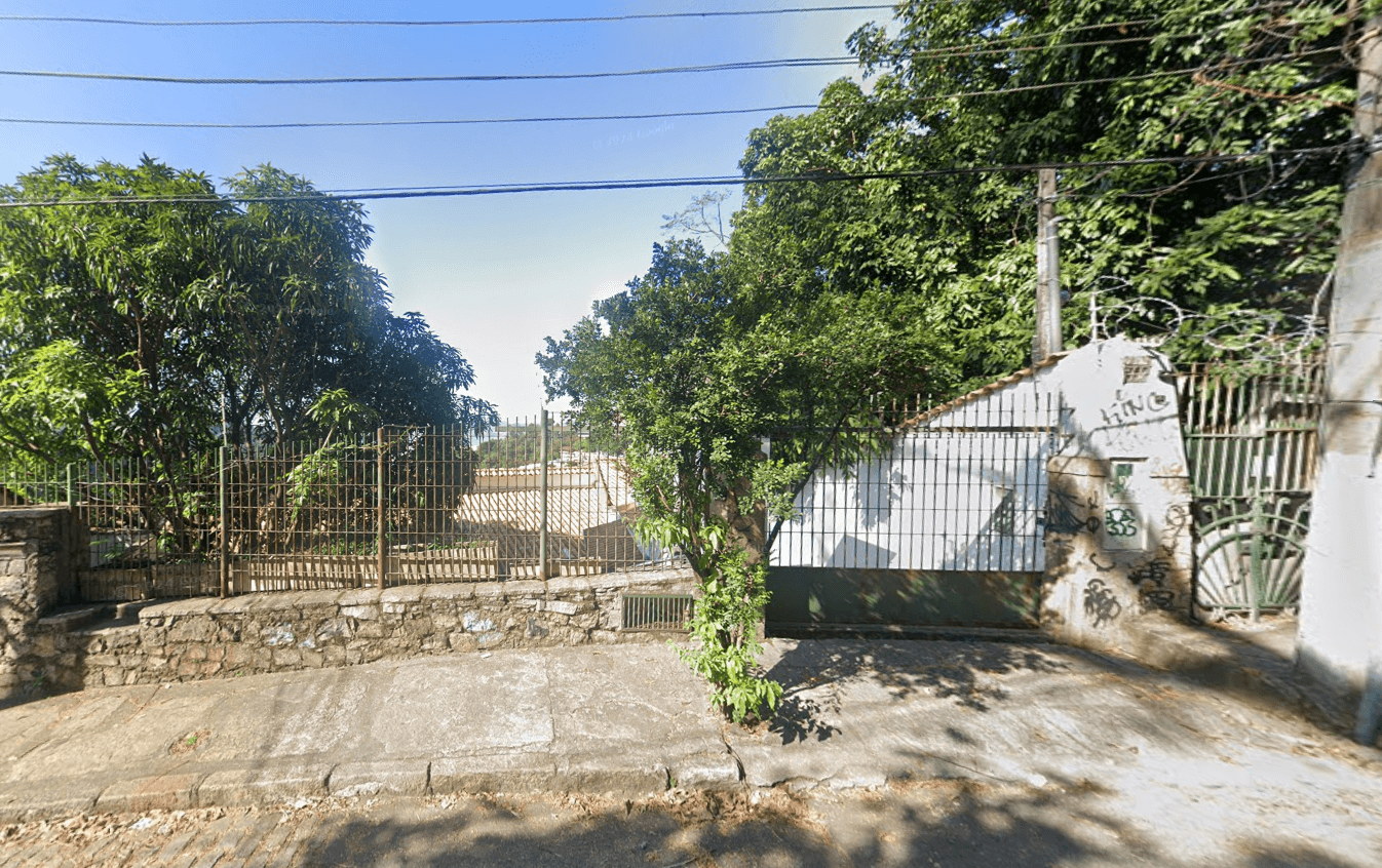 Casa em leilão em Rio De Janeiro - RJ, bairro Santa Tereza — LOTE 11: Casa com 304,00 m² - Santa Tereza RIO DE JANEIRO RJ