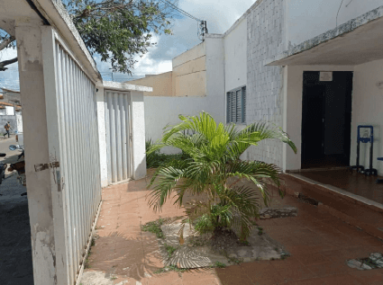 Foto 2 de 8: Casa em leilão em Bacabal - MA — LOTE 1: Casa com 120m² - Centro BACABAL MA