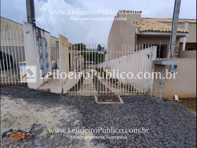 Casa em leilão em Ponta Grossa - PR — PONTA GROSSA (PR): CASA, 50,76M2