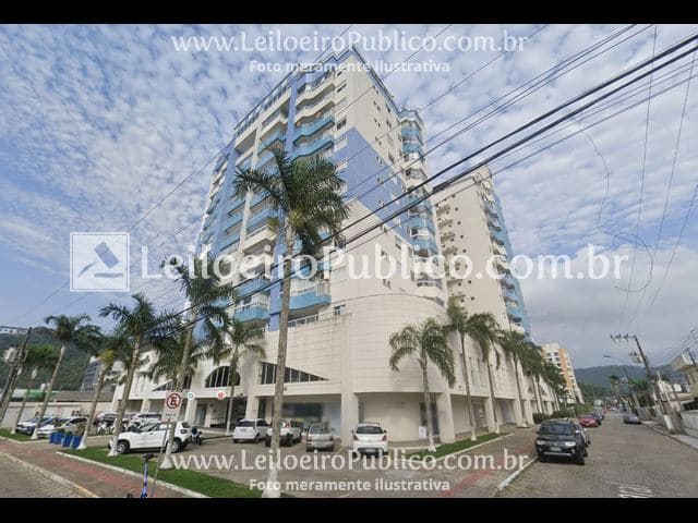 Foto 1 de 7: Apartamento em leilão em Itajaí - SC — ITAJAÍ (SC): APARTAMENTO 133,16 m²