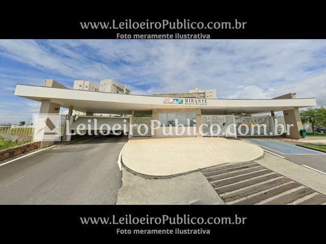 Foto 1 de 31: Apartamento em leilão em São José - SC, bairro Serraria — SÃO JOSÉ (SC): APTO. COM VAGA DE GARAGEM 207,26 m²