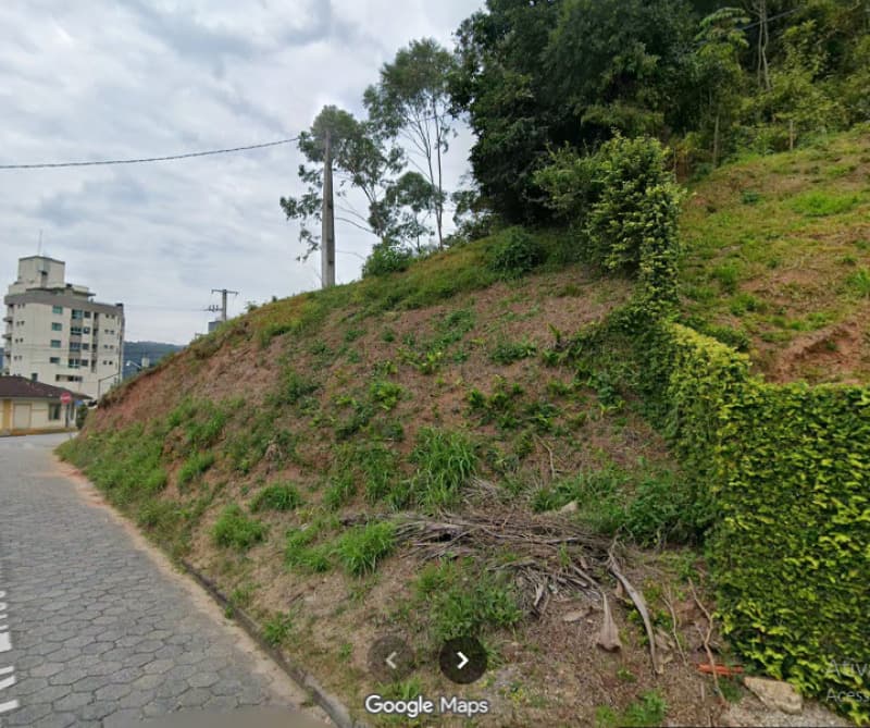 Foto 2 de 4: Terreno em leilão em Nova Trento - SC, bairro Centro — LOTE 002 [7.427] TERRENO URBANO 840 M² - NOVA TRENTO/SC