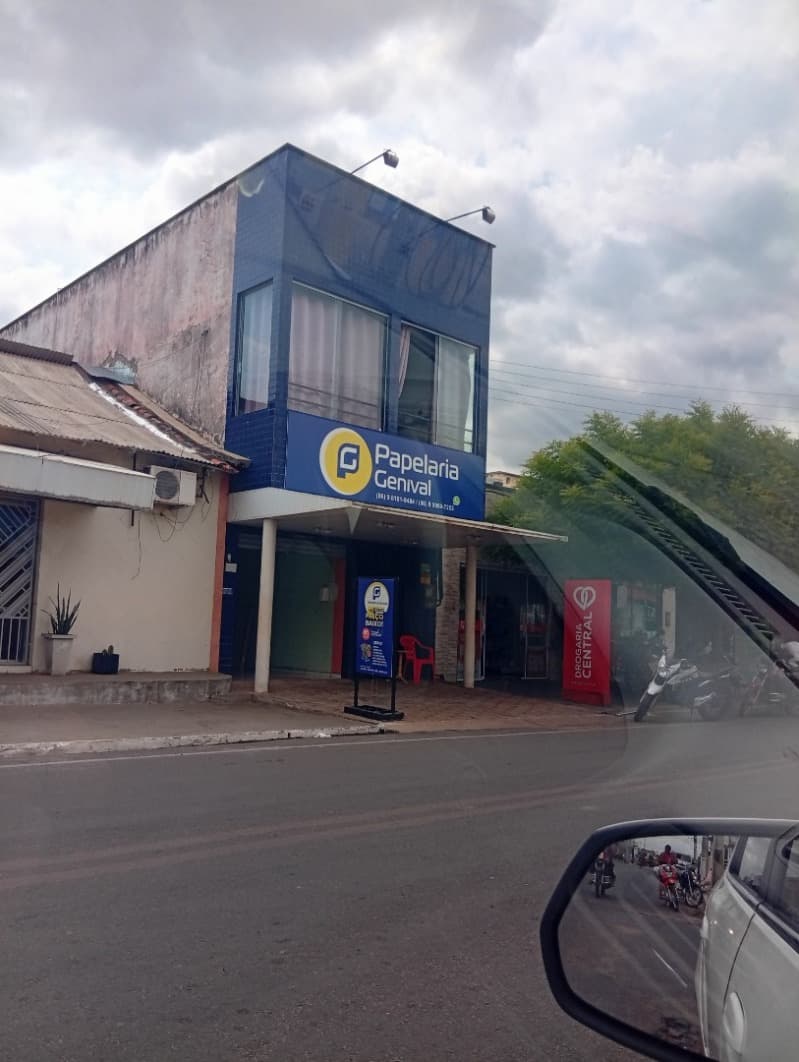 Comercial em leilão em São Pedro Do Piauí - PI — LOTE 001 PRÉDIO COMERCIAL