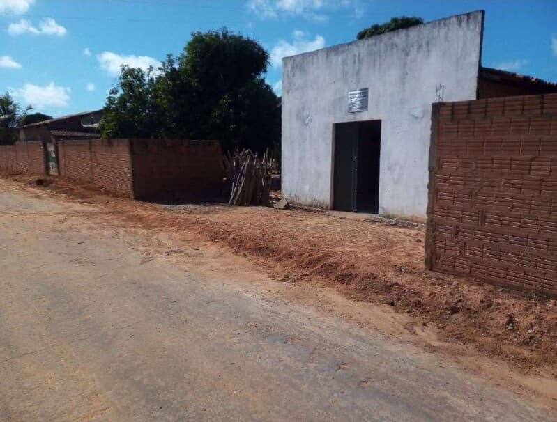 Foto 1 de 6: Terreno em leilão em Avelino Lopes - PI, bairro Cidade Nova — LOTE 001 IMÓVEL EM AVELINO LOPES