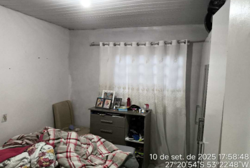 Foto 18 de 23: Casa em leilão em Frederico Westphalen - RS, bairro Núcleo Vii Distrito Industrial — LOTE 001 CASA DE ALVENARIA COM TERRENO DE ÁREA PRIVATIVA DE 200M², SITUADA NA RUA CENTO E DOZE, Nº 3