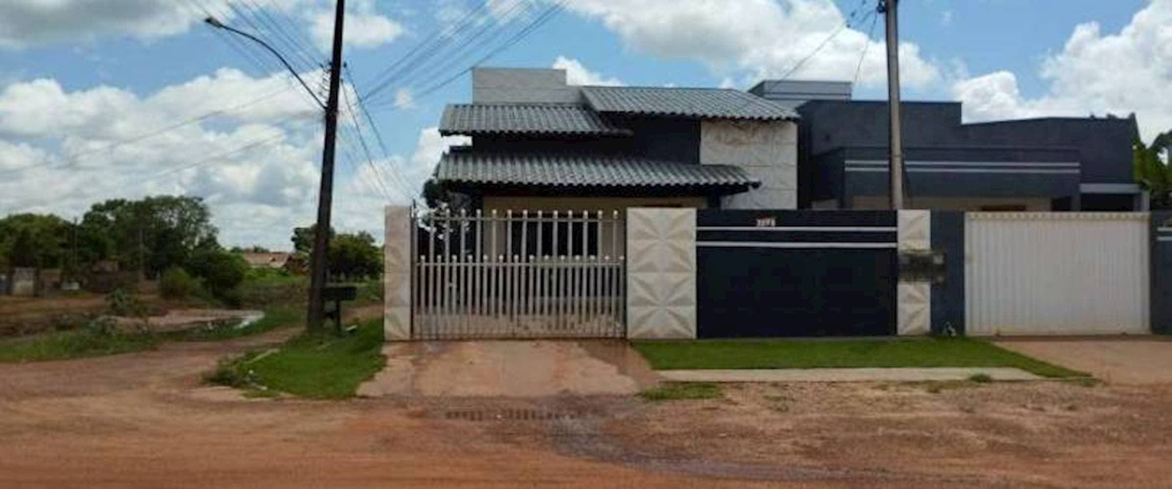 Casa em leilão em Rolim de Moura - RO — Casa no Centro de Rolim de Mora/RO