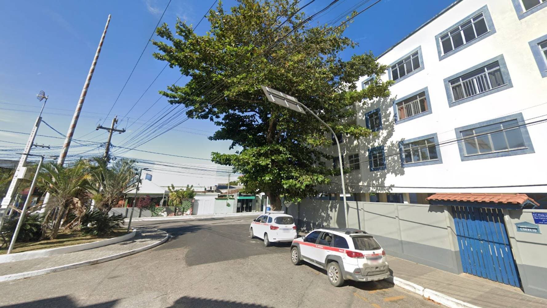 Foto 5 de 6: Apartamento em leilão em Arraial do Cabo - RJ — Apartamento no "Edifício Praia Grande" - Praia Grande - Arraial do Cabo/RJ