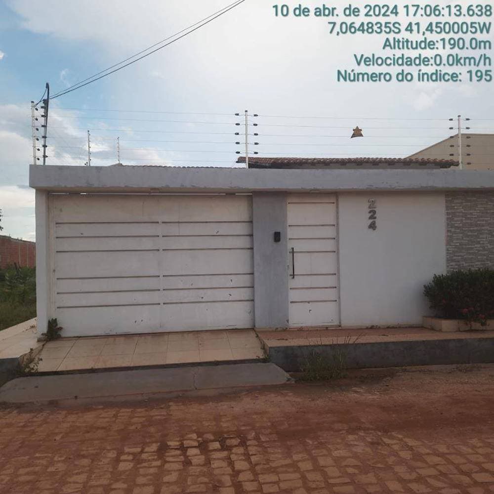 Foto 1 de 15: Casa em leilão em Picos - PI — Casa em Ipueiras - Picos/PI