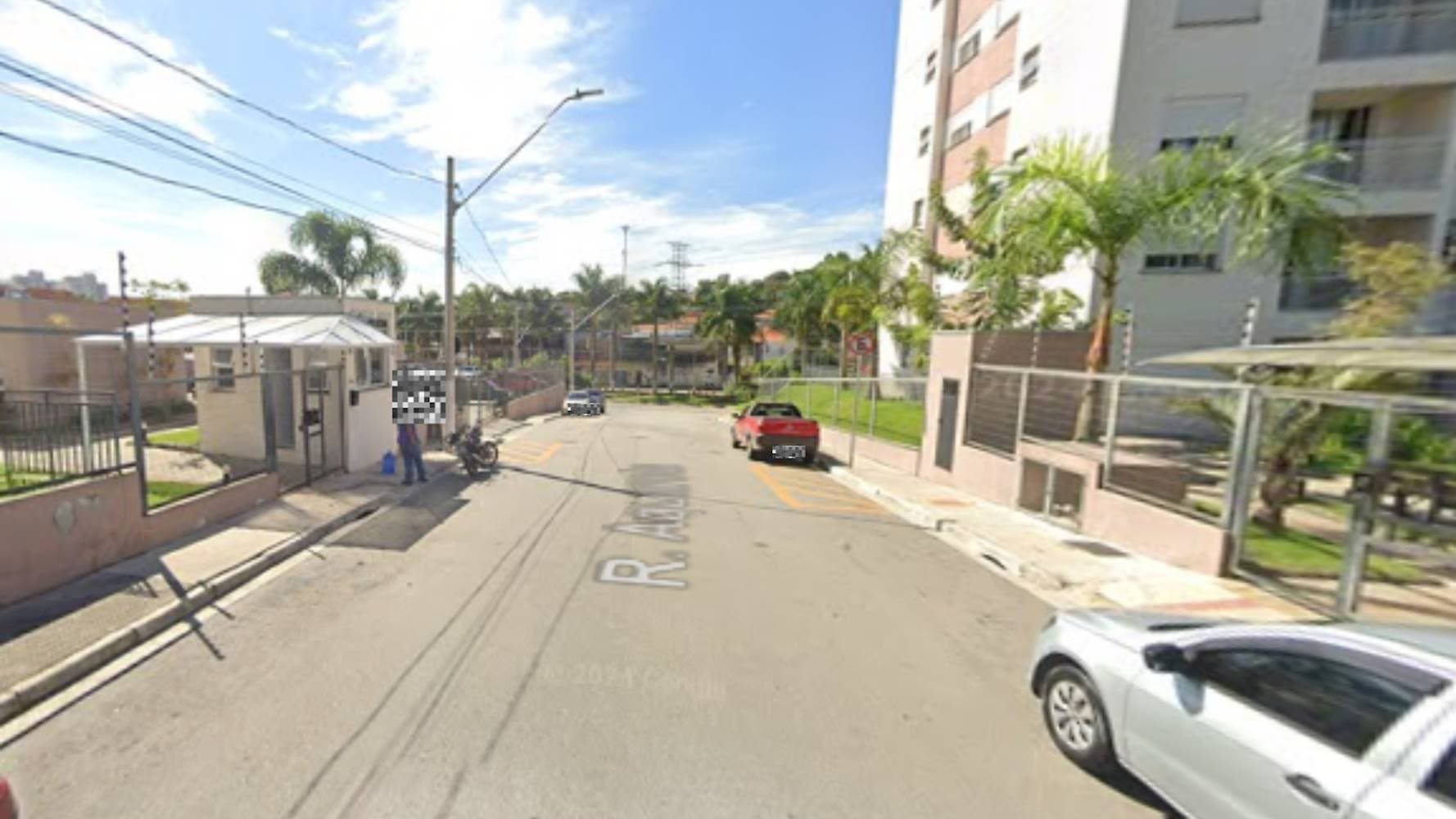 Foto 4 de 7: Apartamento em leilão em Embu das Artes - SP — Apartamento no "Condomínio Portal das Artes I' - Jardim Independência - Embu das Artes/SP