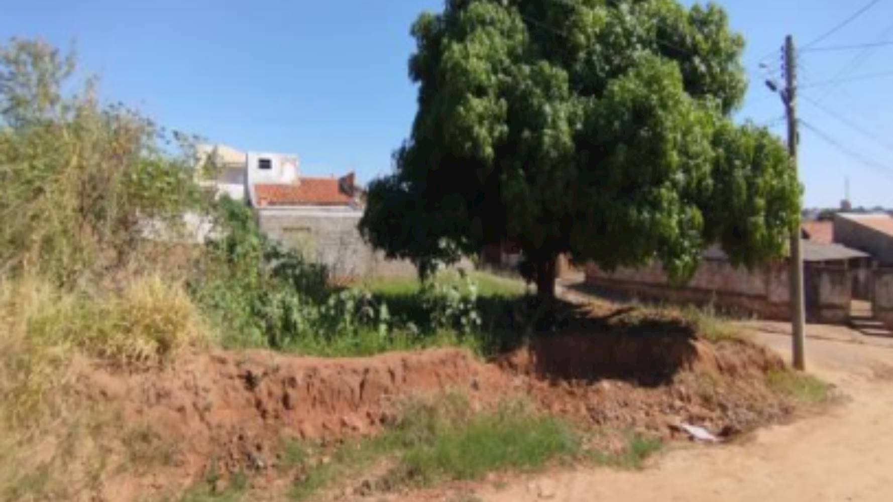 Foto 4 de 6: Terreno em leilão em Pacaembu - SP — Terreno no Bairro Jardim Marajá em Pacaembu/SP