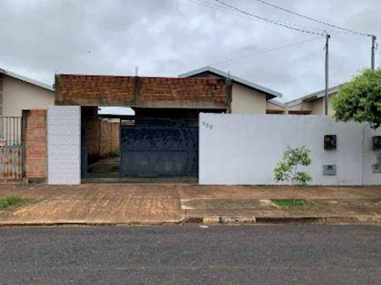 Foto 4 de 13: Casa em leilão em Sinop - MT — Casa no Residencial Santa Catarina - Sinop/MT