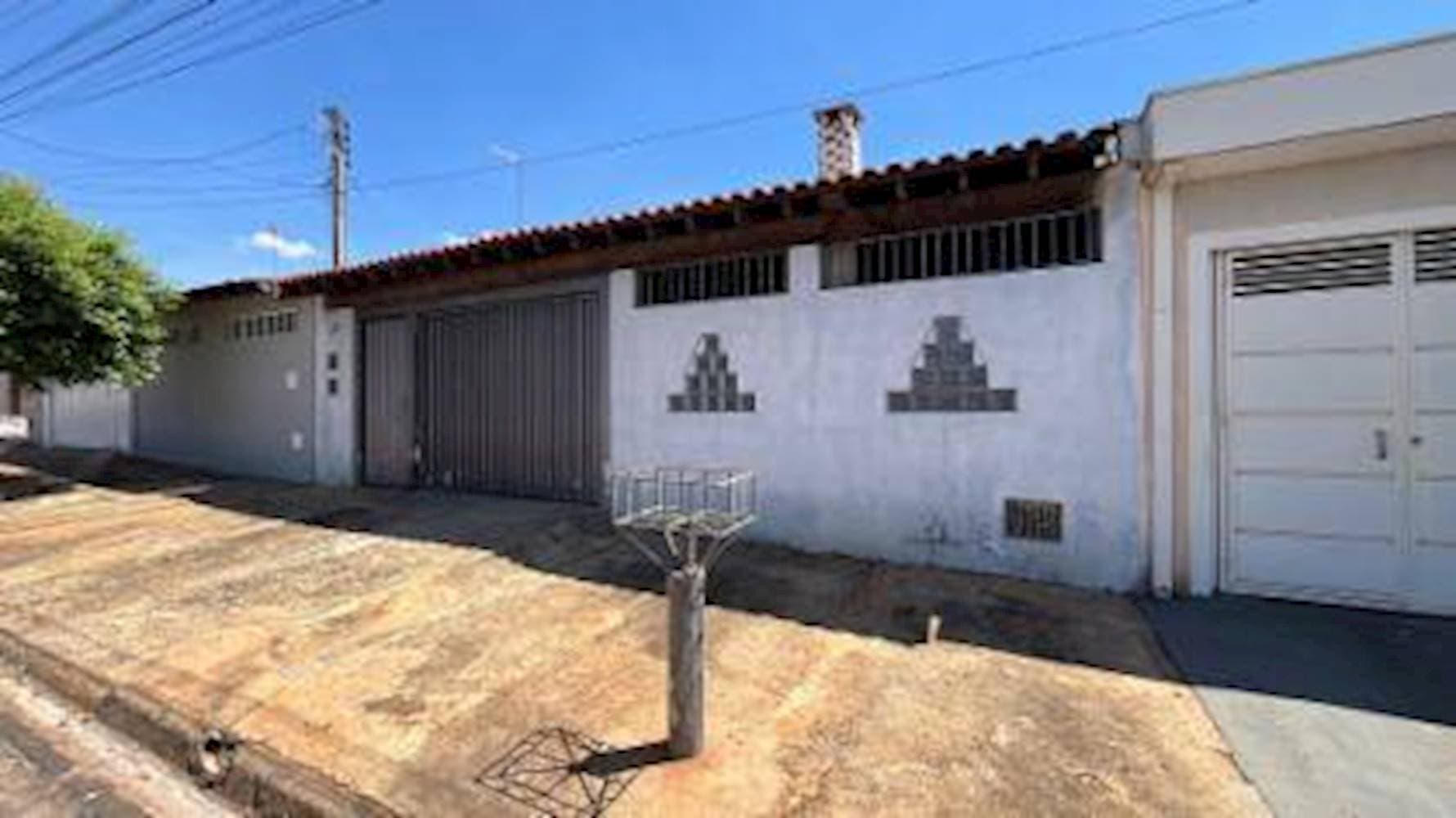 Foto 4 de 5: Casa em leilão em Jaboticabal - SP — Casa no Conjunto Habitacional Margarida Raimundo Berchieri - Jaboticabal/SP