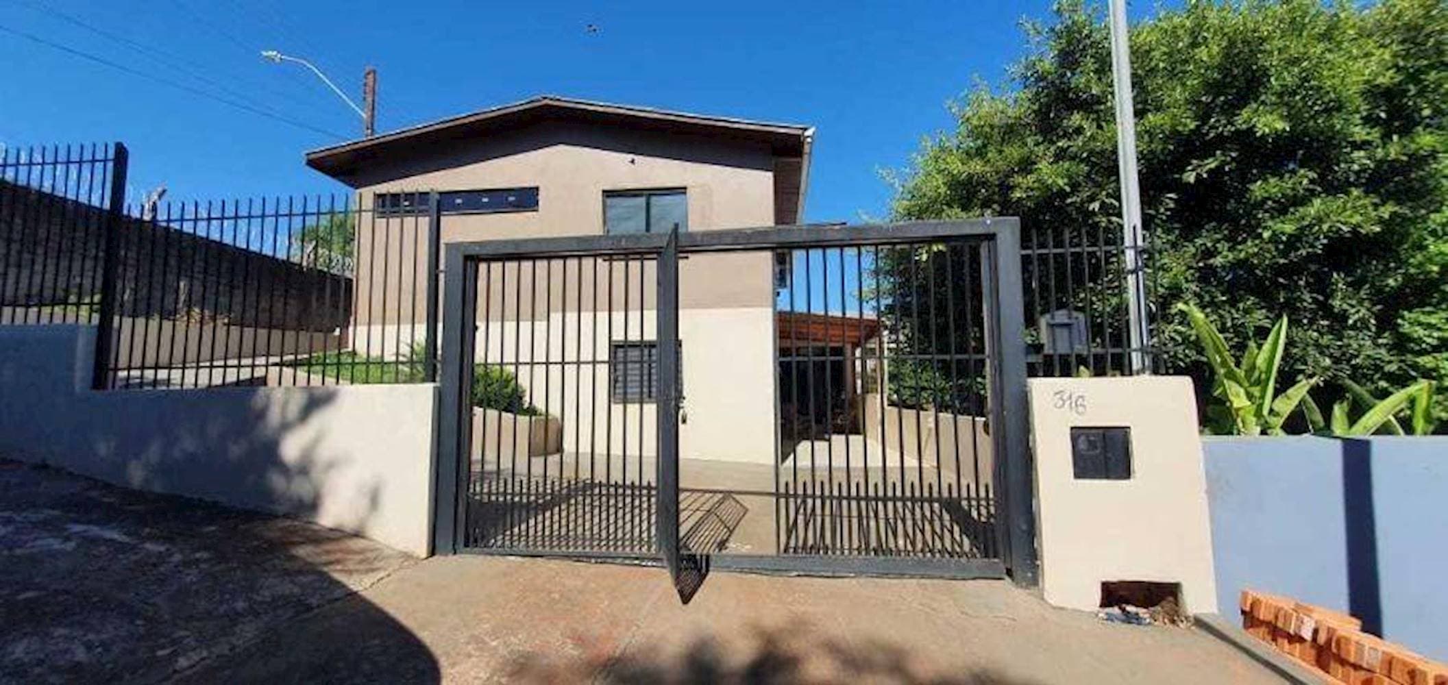 Foto 1 de 15: Casa em leilão em Ijuí - RS — Casa, Padrão, 0 vaga(s) de garagem