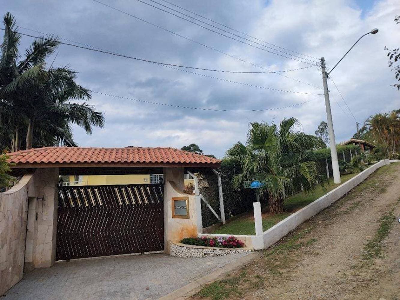 Foto 2 de 15: Casa em leilão em Mairinque - SP — Casa, Em condomínio, 1 vaga(s) de garagem