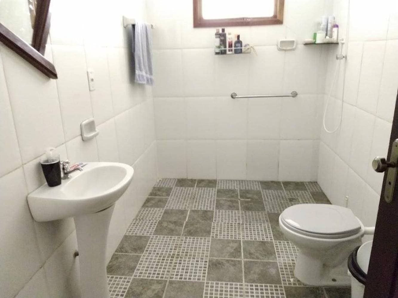 Foto 12 de 19: Casa em leilão em Lorena - SP — Casa, Padrão, 1 vaga(s) de garagem