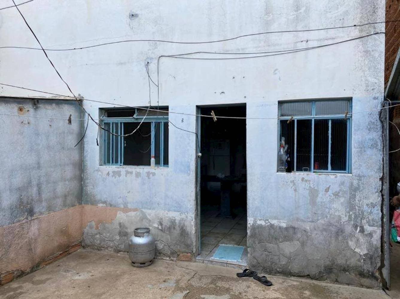 Foto 4 de 21: Comercial em leilão em Nova Porteirinha - MG — Prédio, Padrão, 1 vaga(s) de garagem