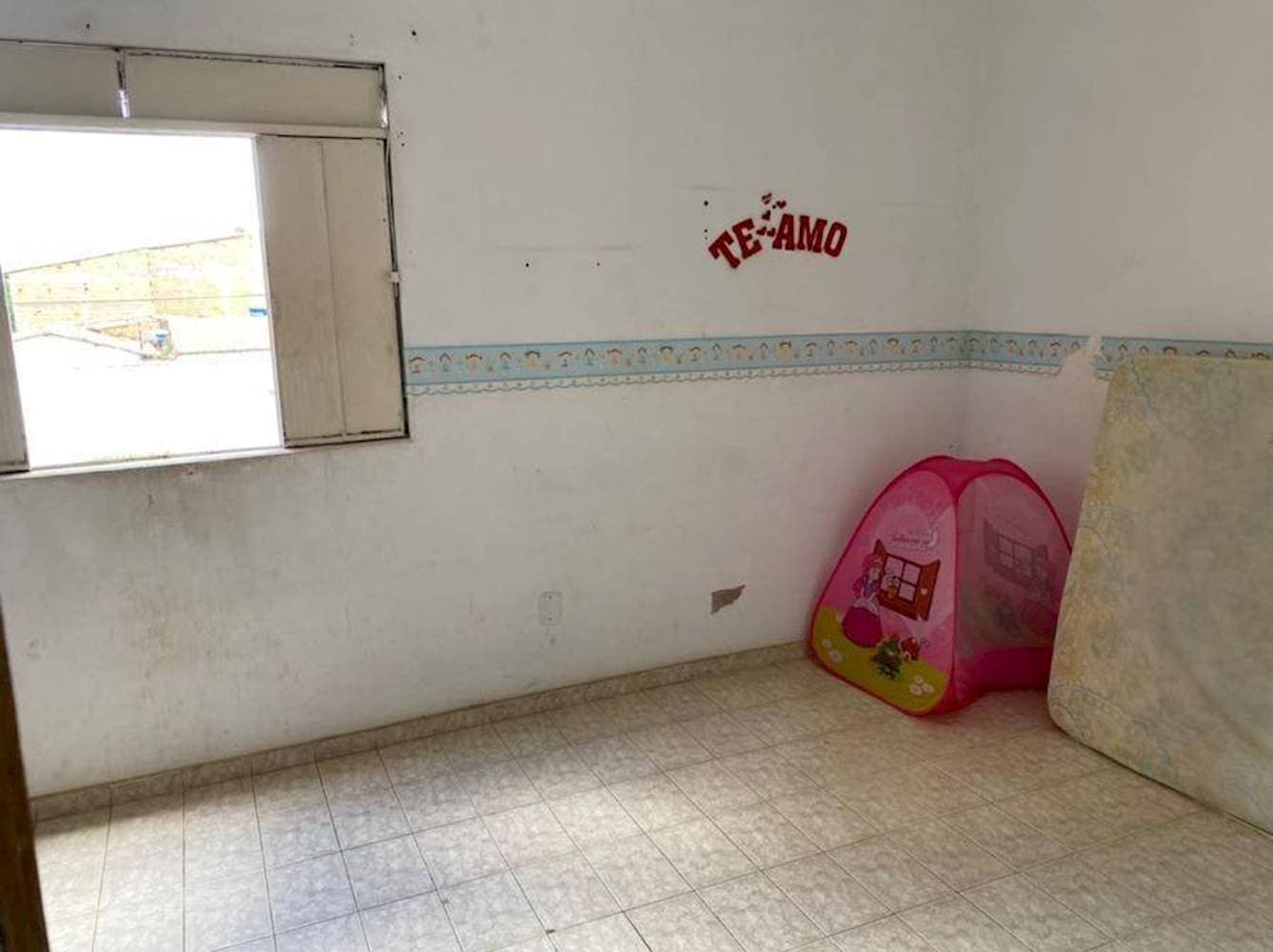 Foto 15 de 21: Comercial em leilão em Nova Porteirinha - MG — Prédio, Padrão, 1 vaga(s) de garagem