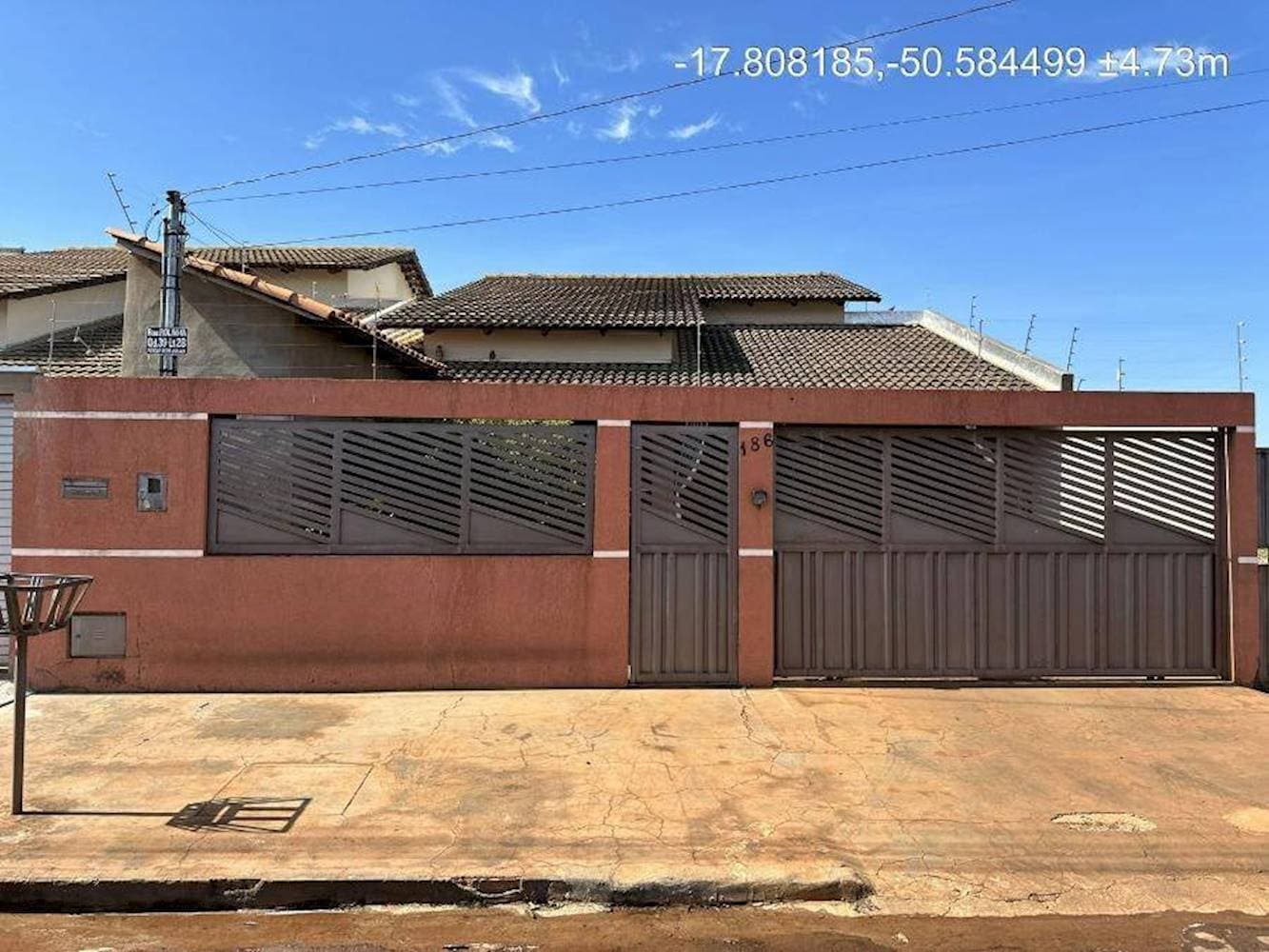 Foto 1 de 38: Casa em leilão em Santa Helena de Goiás - GO — Casa, Padrão, 1 vaga(s) de garagem