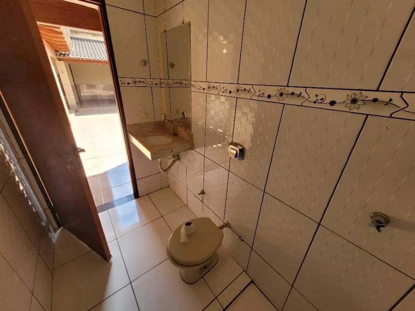 Foto 28 de 38: Casa em leilão em Santa Helena de Goiás - GO — Casa, Padrão, 1 vaga(s) de garagem