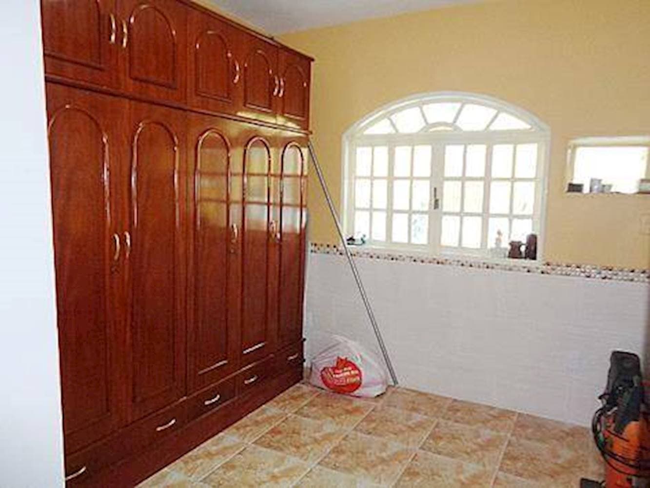 Foto 6 de 12: Casa em leilão em Duque de Caxias - RJ — Casa, Em condomínio, 1 vaga(s) de garagem