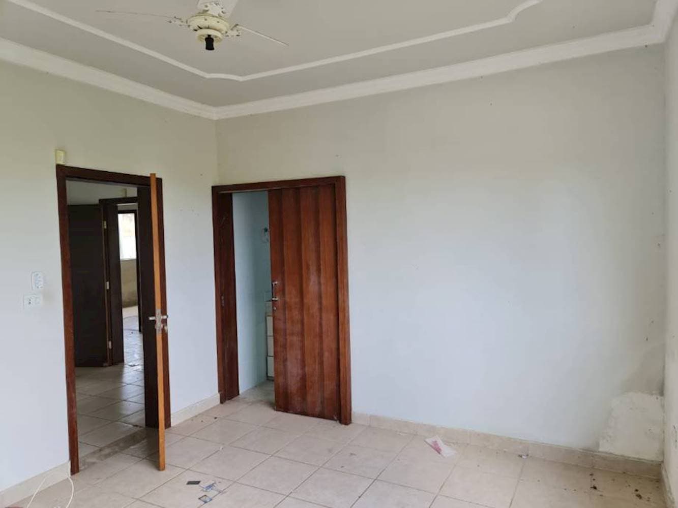 Foto 4 de 18: Casa em leilão em Formiga - MG — Casa, Padrão, 1 vaga(s) de garagem