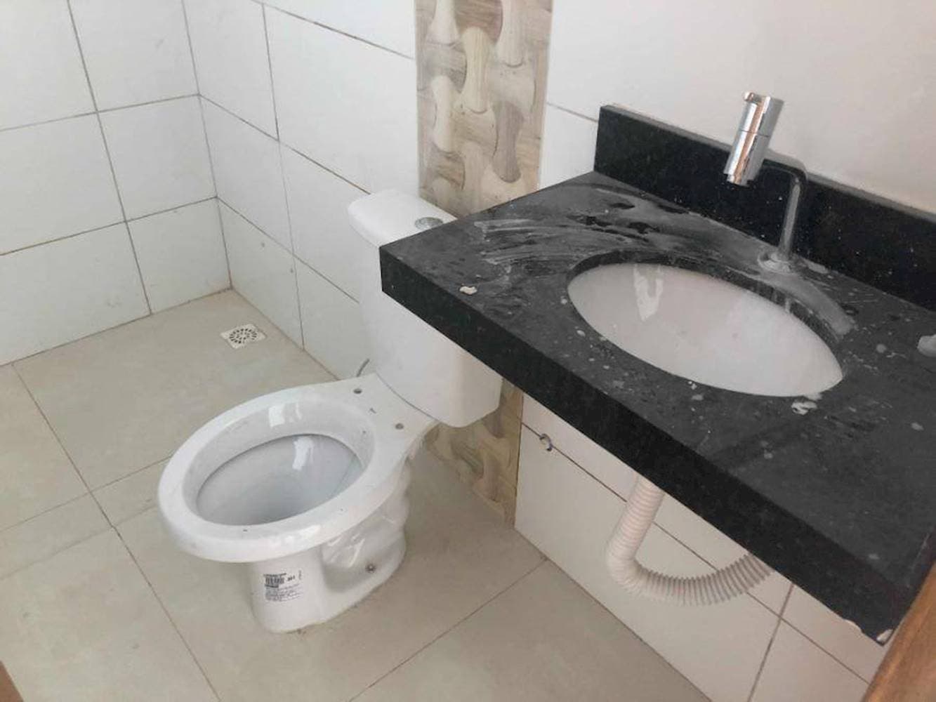 Foto 9 de 13: Casa em leilão em Anápolis - GO — Casa no Residencial Cerejeira Ii -  Etapa - Anápolis/GO