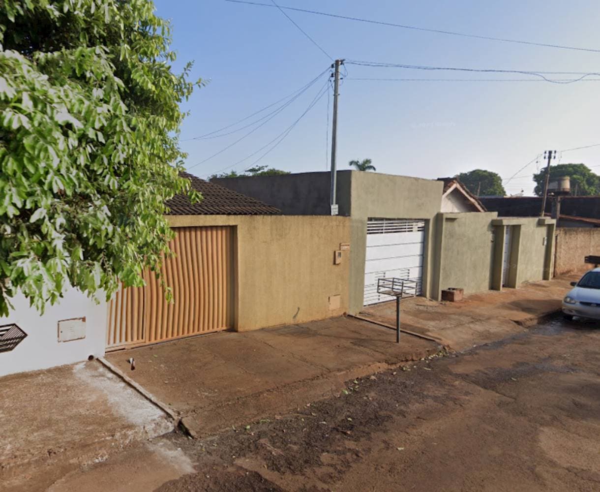 Foto 5 de 8: Casa em leilão em Santa Helena de Goiás - GO — Casa no Bairro Brasil em Santa Helena de Goiás/GO